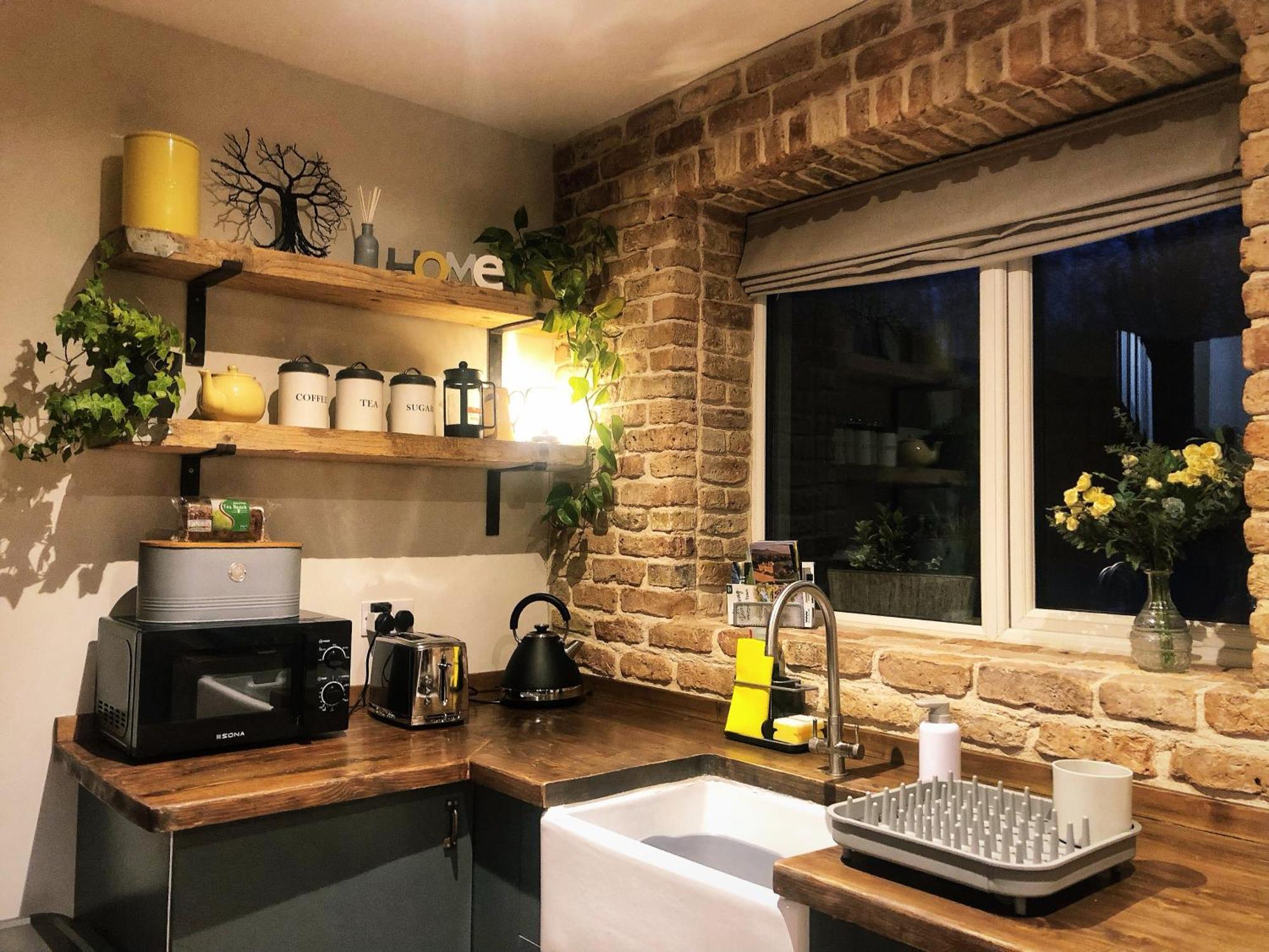Sandyhill Guest House - Уестпорт Екстериор снимка